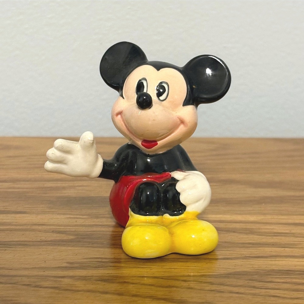 Vintage Disney Mickey Mouse Ceramic Figurine Sitting Waving Pepper Shaker